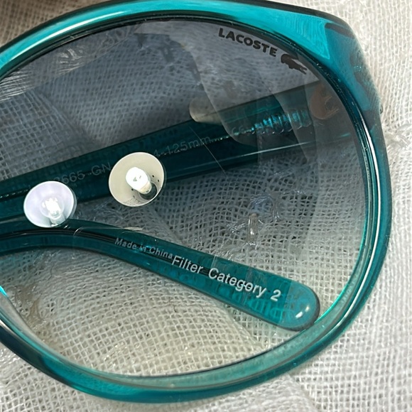 Lacoste sunglasses main image 12